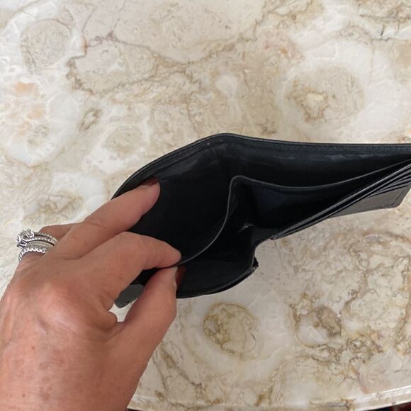 Wilsons Leather Bi-Fold Wallet - Picture 8 of 12